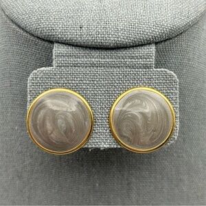 Vintage Lightweight Light Gray Swirl Stud Round Pierced Metal Earrings Gold Tone